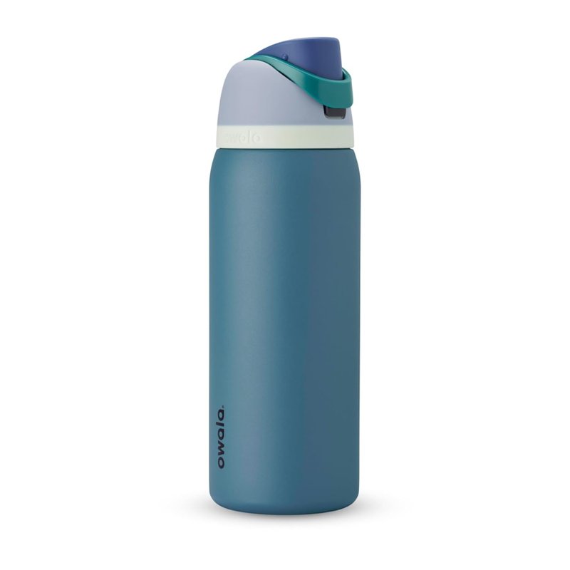 Owala FreeSip Insulated Stainless Steel Water Bottle with Straw for Sports and Travel, Leak Proof, BPA-Free, 945ml, Denim