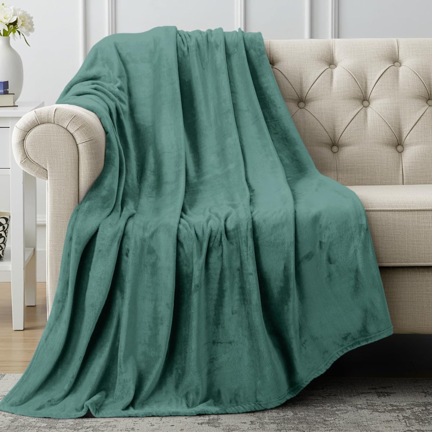 Utopia Bedding Fleece Throw Blanket 127x152cm – Soft Warm Lightweight Breathable Small Versatile Luxury Decorative Throws For Sofa, Bed, Chair & Settees – Cosy Home Gift For Adults, Celadon