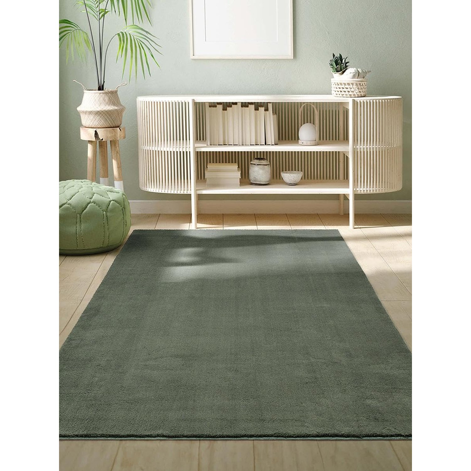 the carpet Relax Cuddly Short Pile Rug, Non-Slip Underside, Washable up to 30 Degrees, Super Soft, Fur Look, Green, 300 x 400 cm