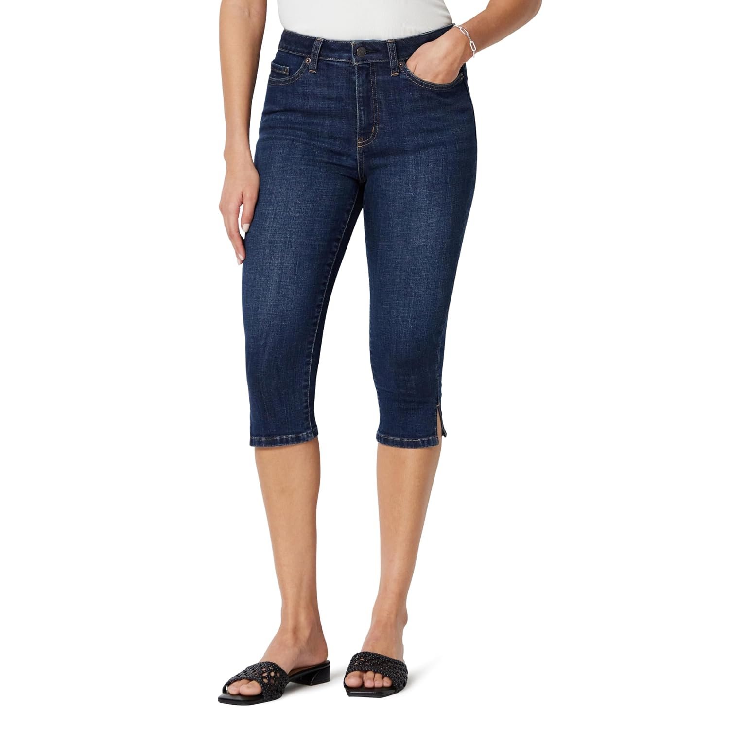 Amazon Essentials Women's High-Rise Cropped Jeans, Dark Midnight Wash, 12