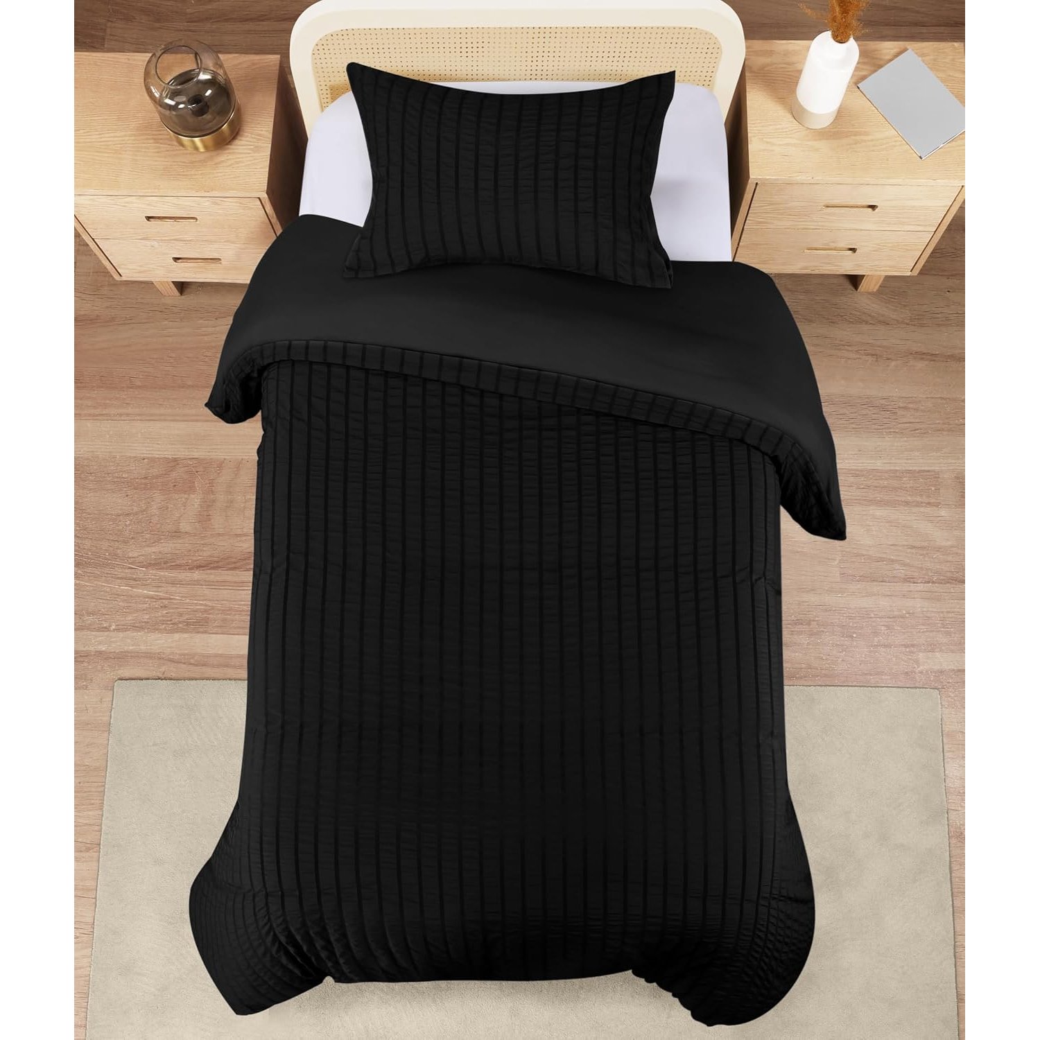 Utopia Bedding Seersucker Duvet Cover Set - Pack of 10 - Single Duvet Cover Set with Pillowcase - Soft Microfibre Polyester Seersucker Bedding (Black)